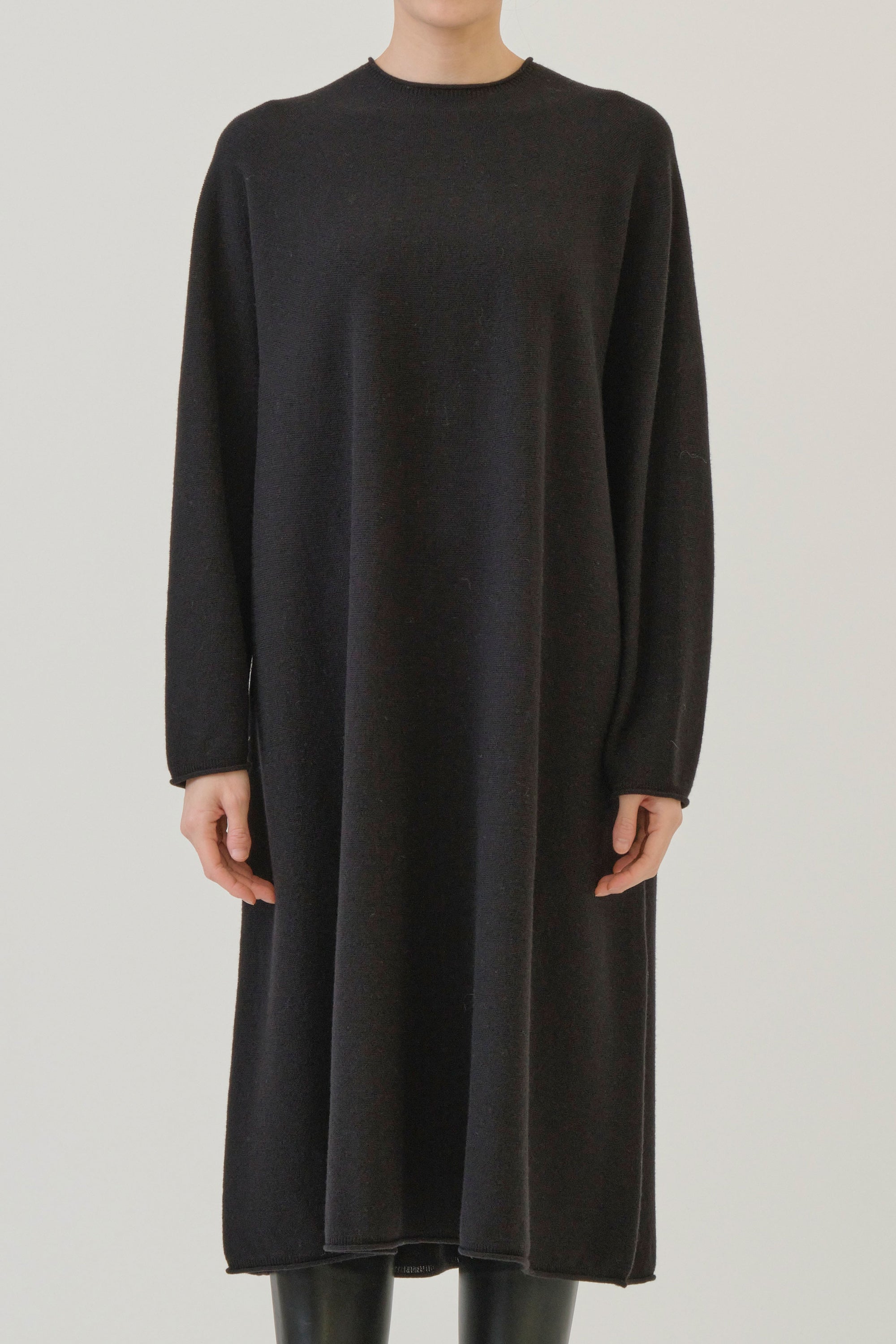 airy wool pullover dress black