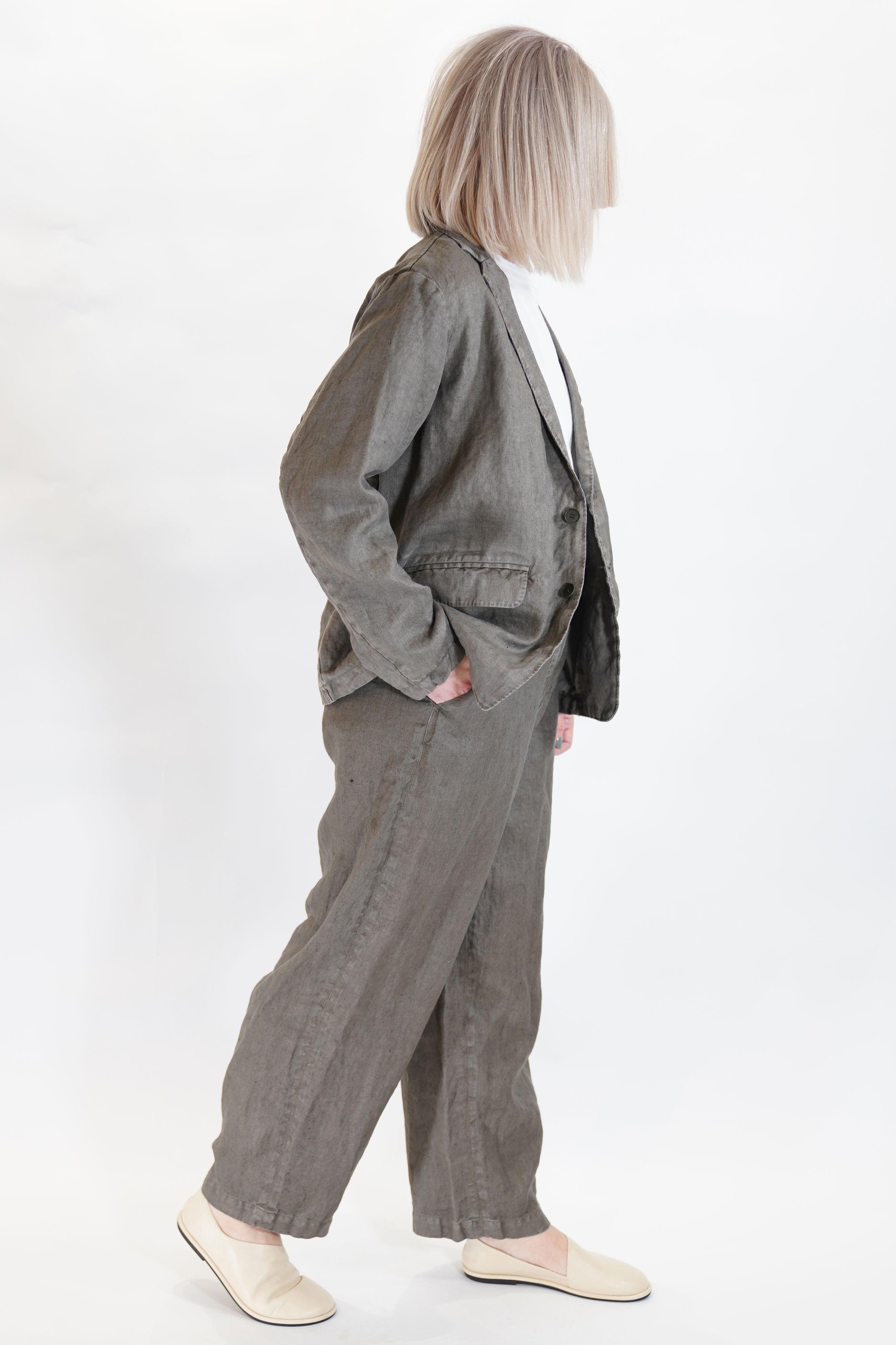 pas de calais linen twill tailored jacket khaki | carrousel the store