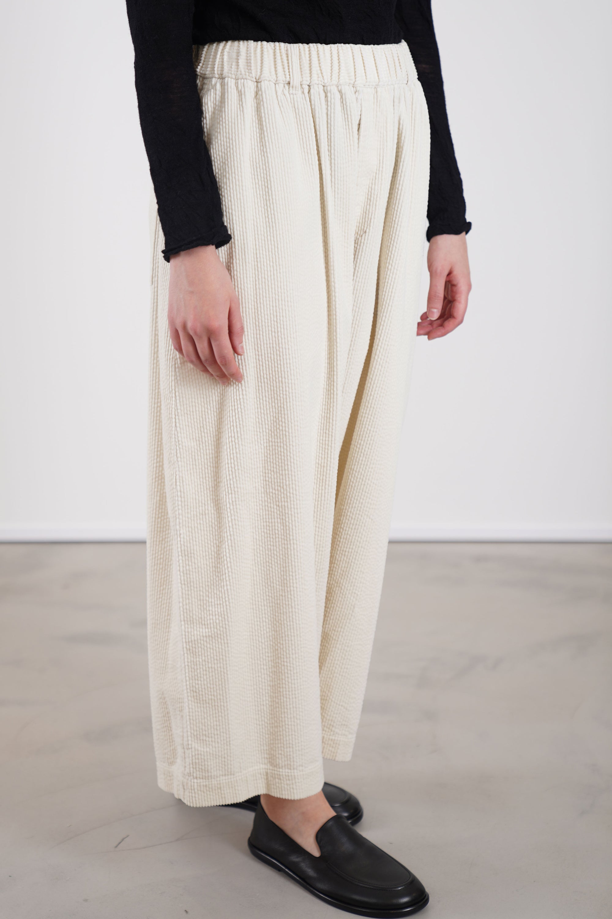 corduroy sarrouel pants ivory