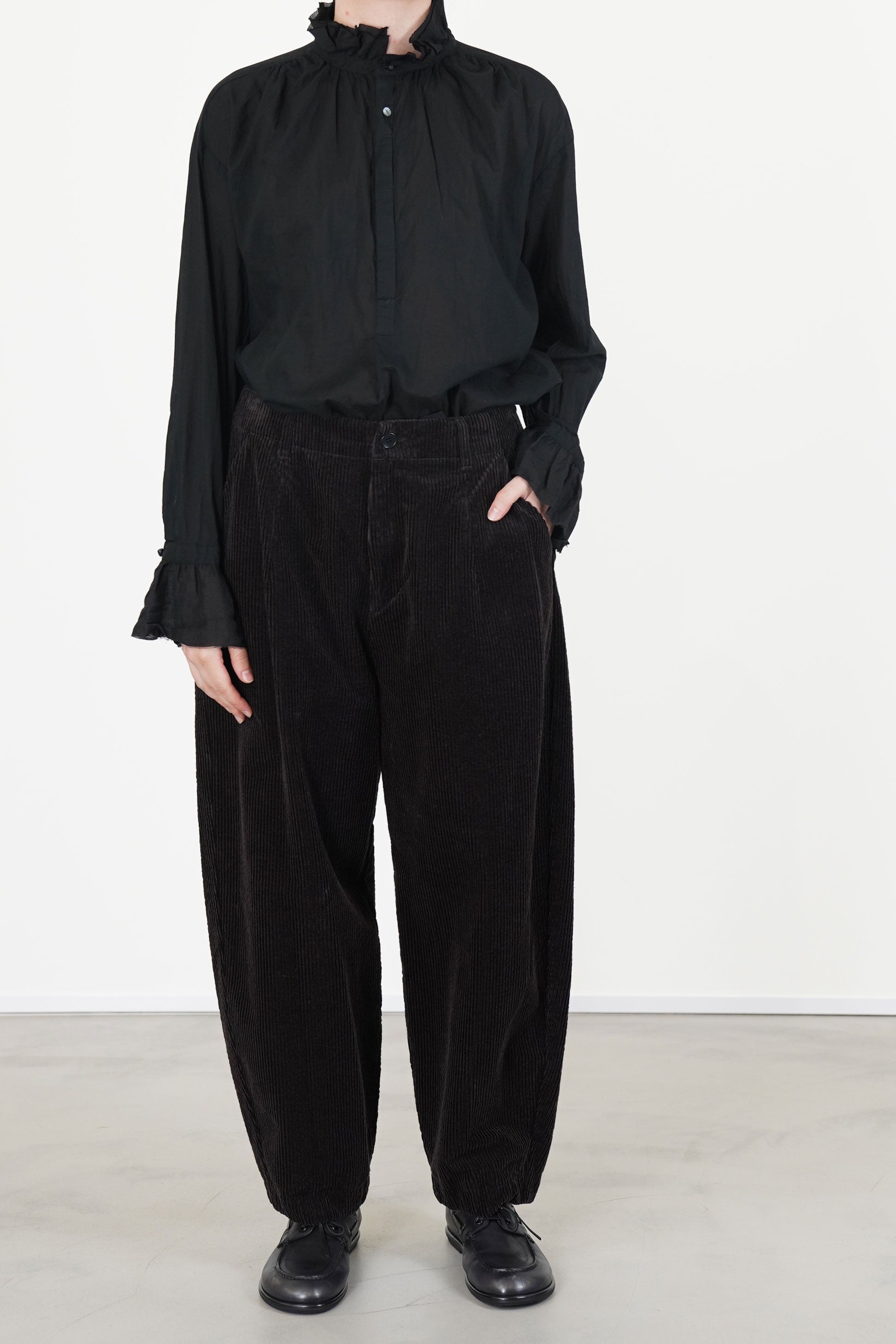 cropped balloon pants brown