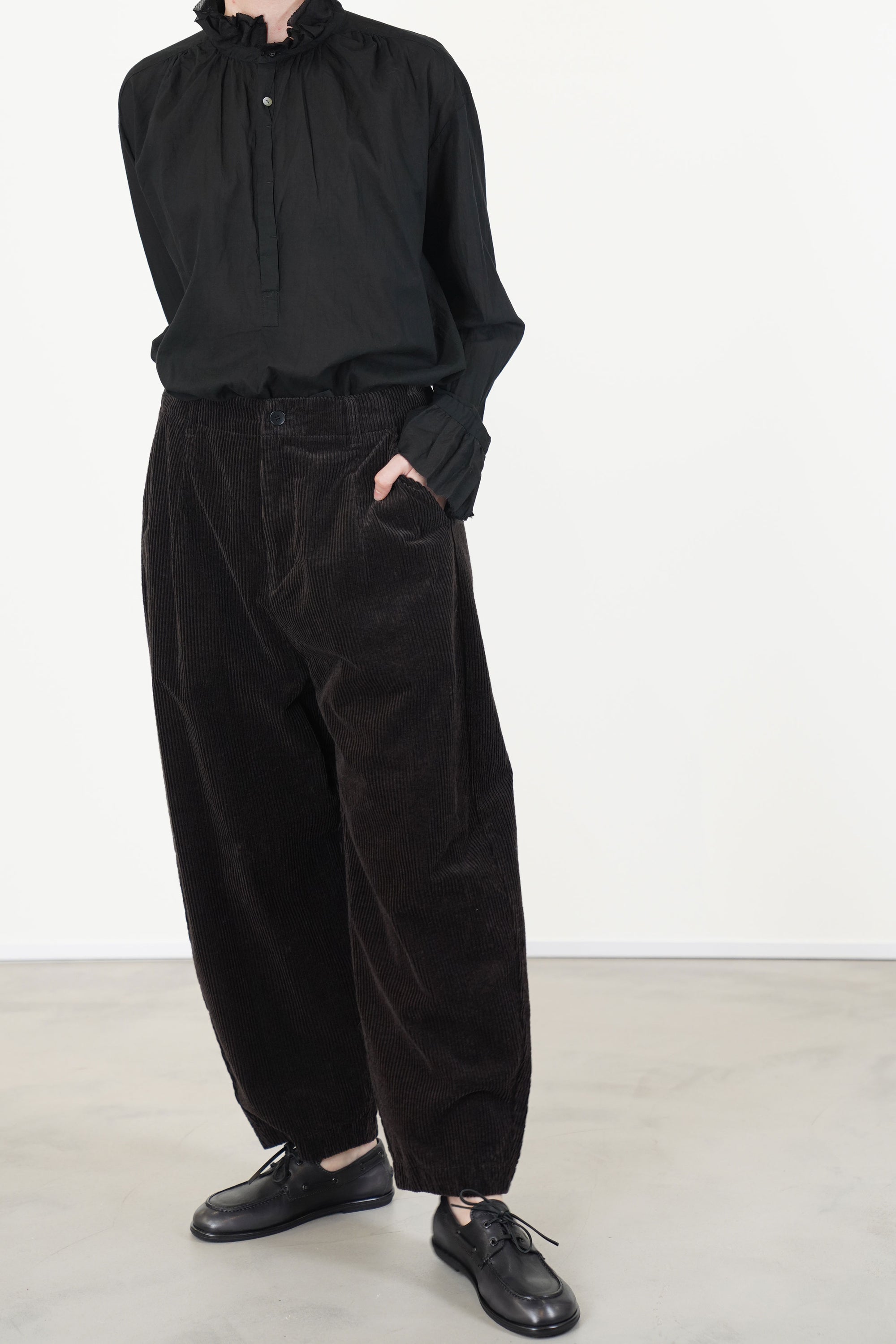 cropped balloon pants brown