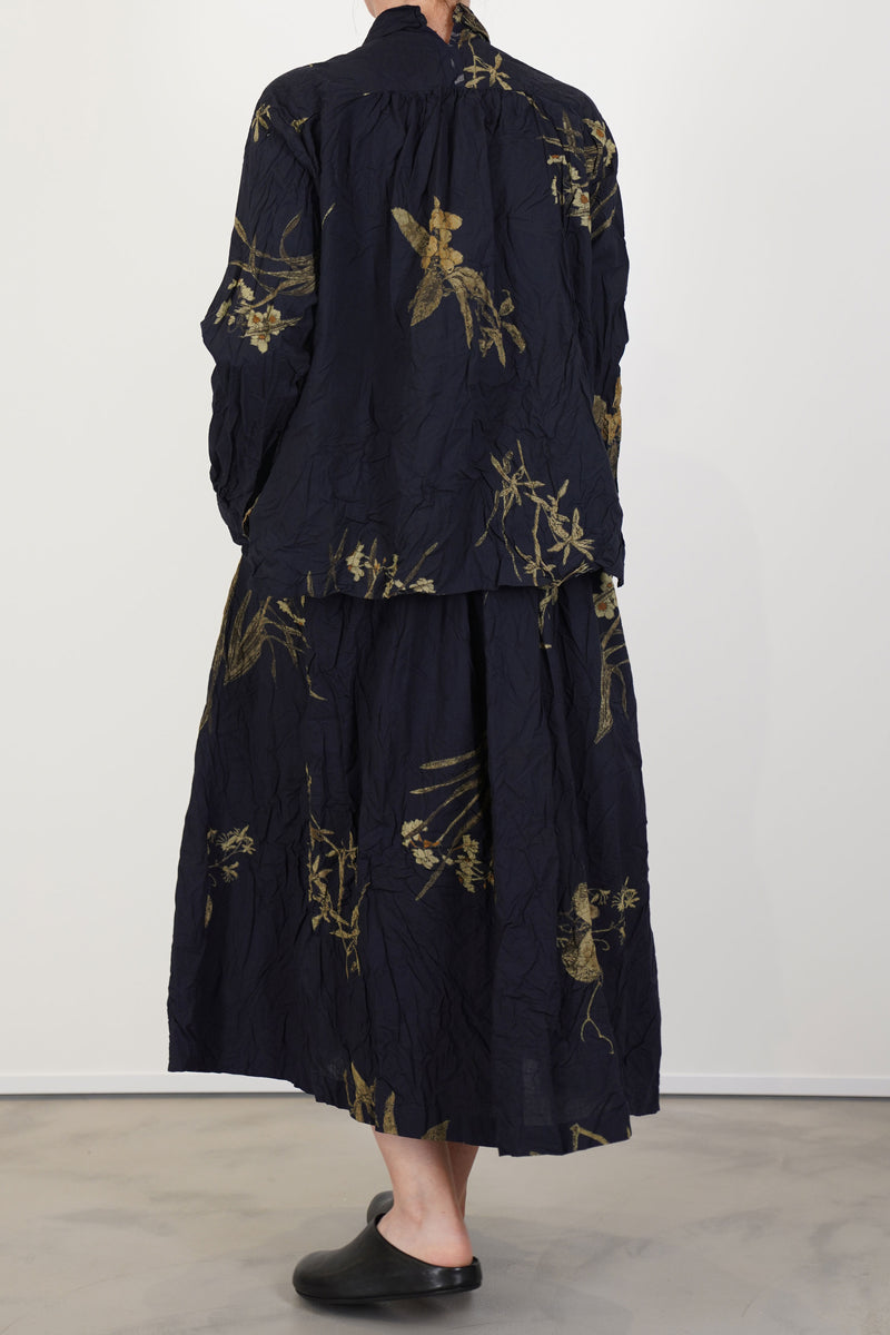 back view of pas de calais japonism flower print skirt navy