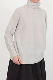 loose turtleneck pullover wool greige