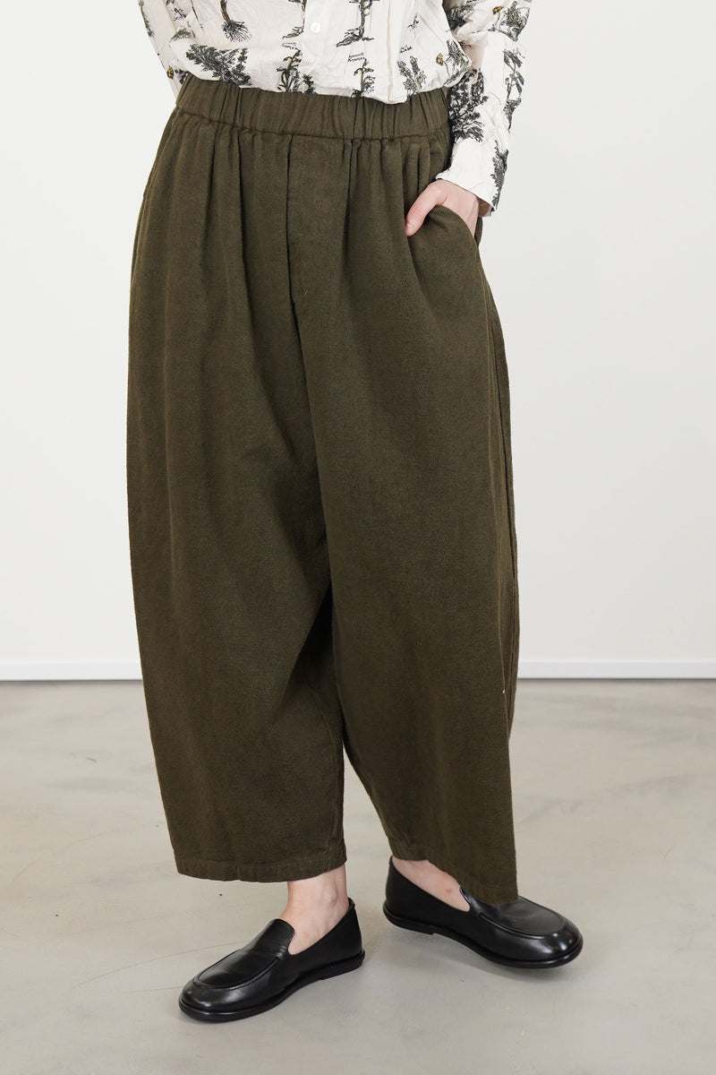 relaxed pants khaki