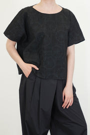 boundy print boat neck blouse black