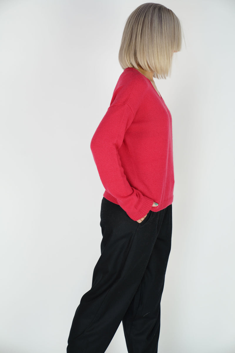 cashmere v-neck sweater kiss