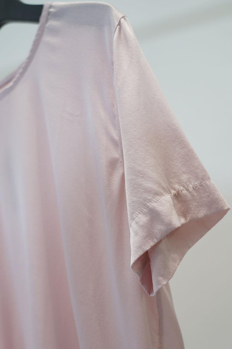 silk top pinky