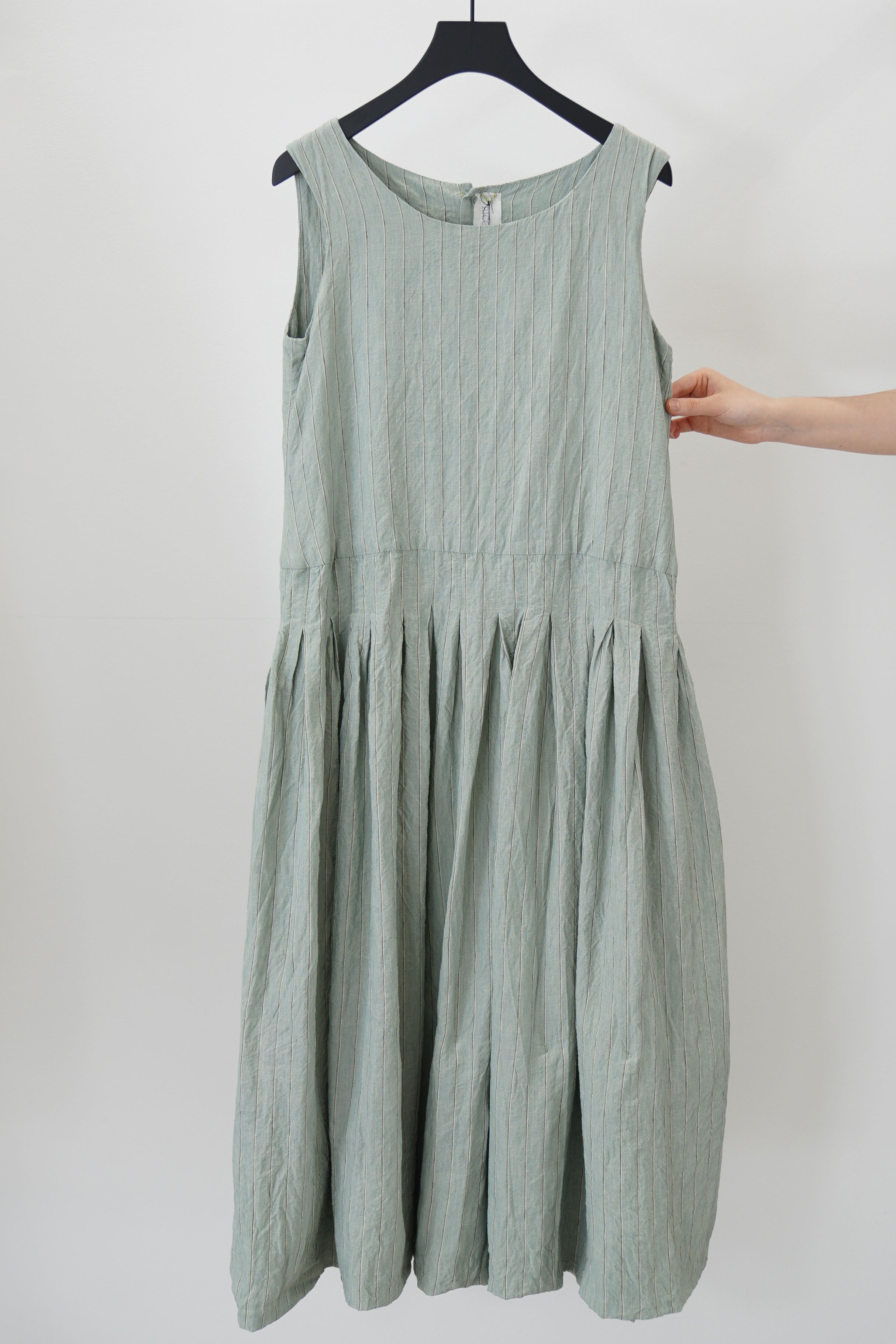 dress t coco green linen stripes