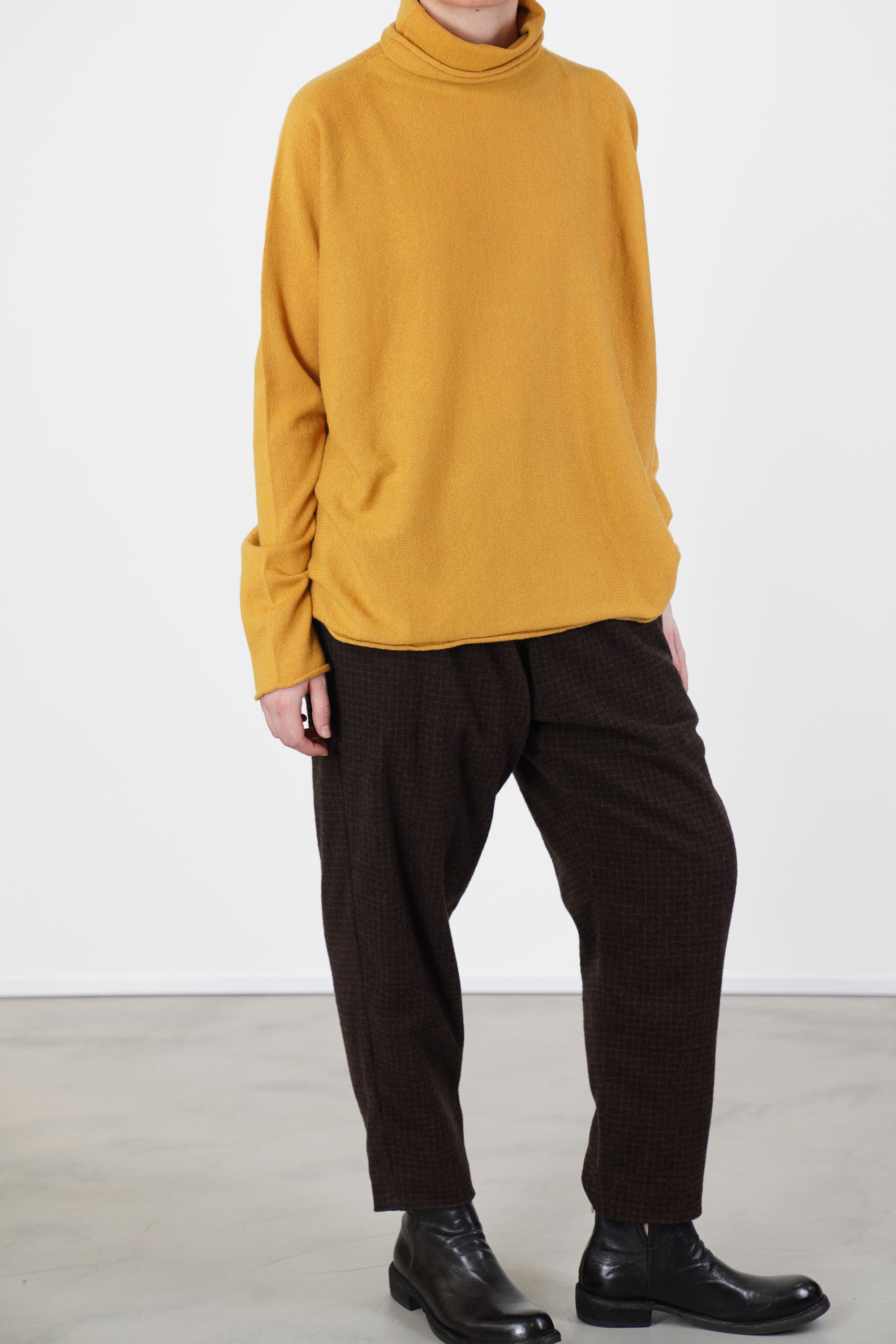 chimney seamless jumper cashmere gold