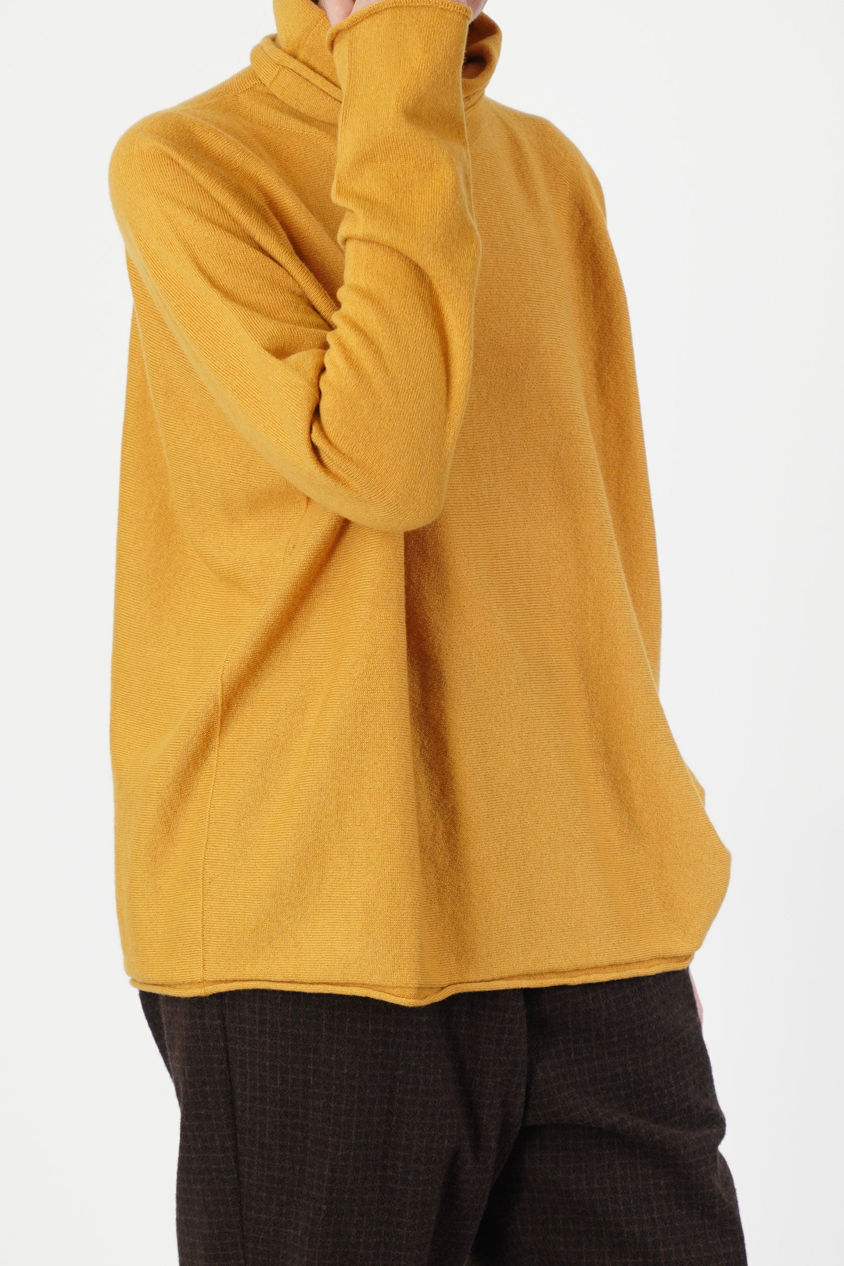 chimney seamless jumper cashmere gold