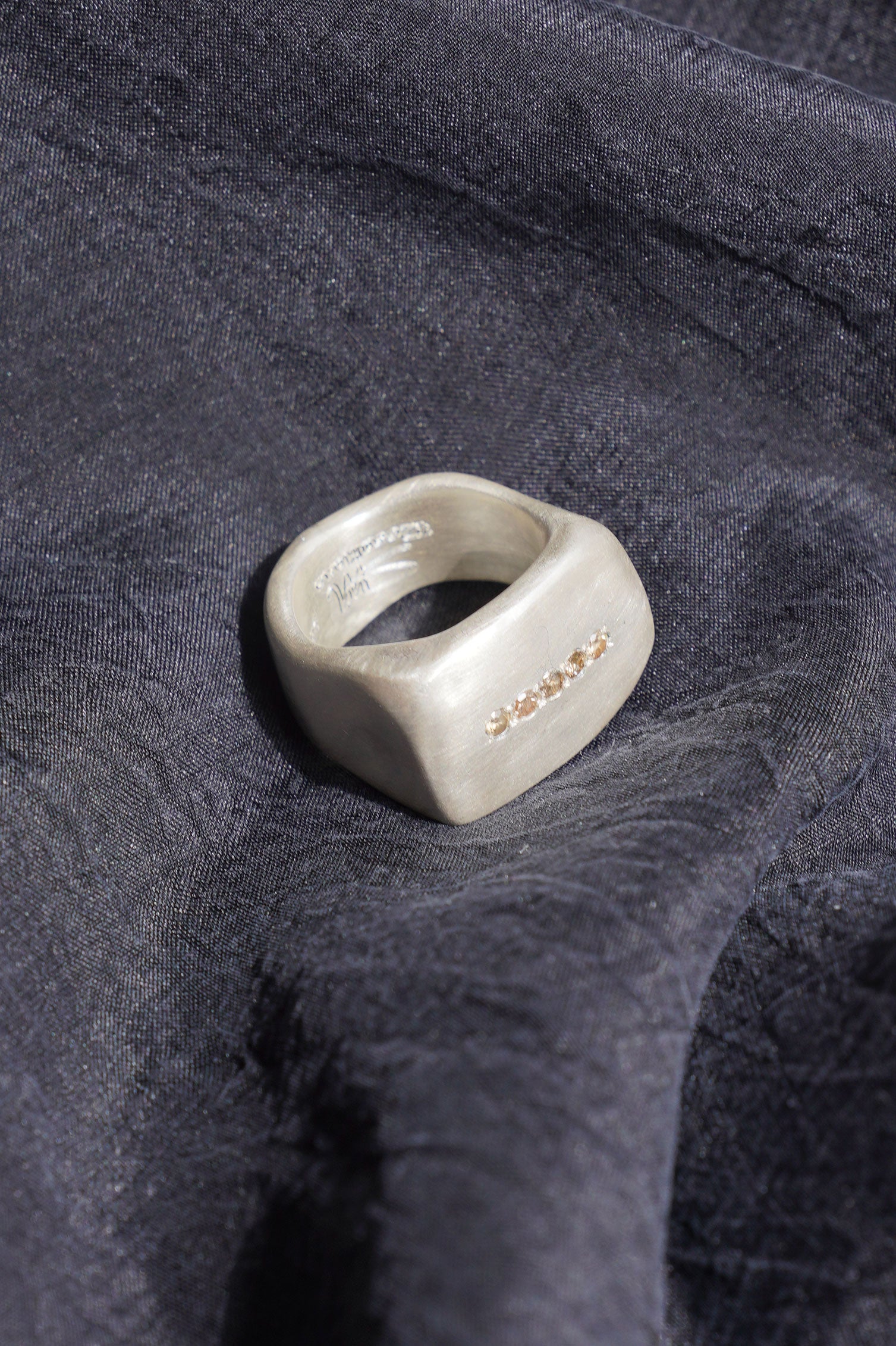 lulu ring silver cognac diamonds