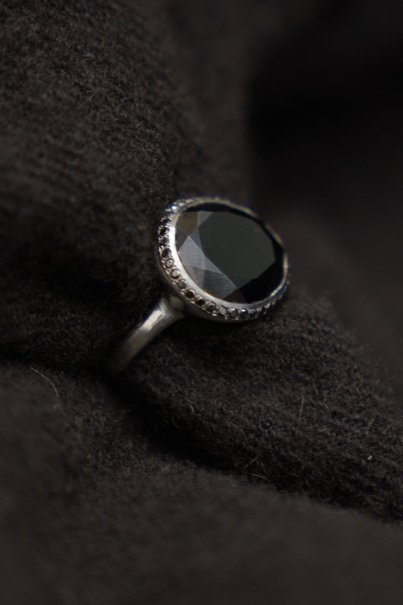 julia 1 ring silver black diamonds spinel