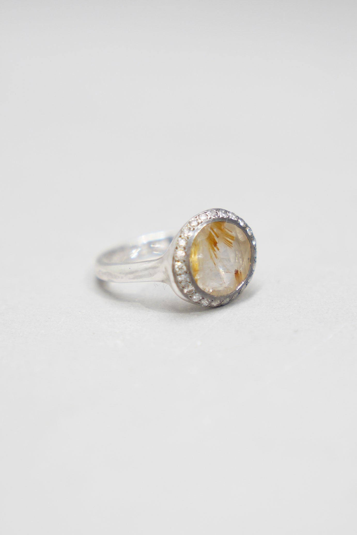 julia 3 ring silver icy white diamonds quartz