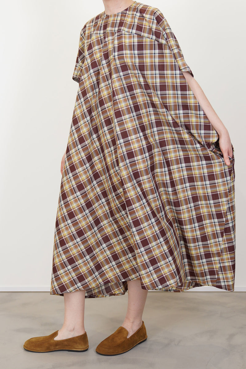 detail view of sofie d'hoore dress daiki check toffee single pocket at the side