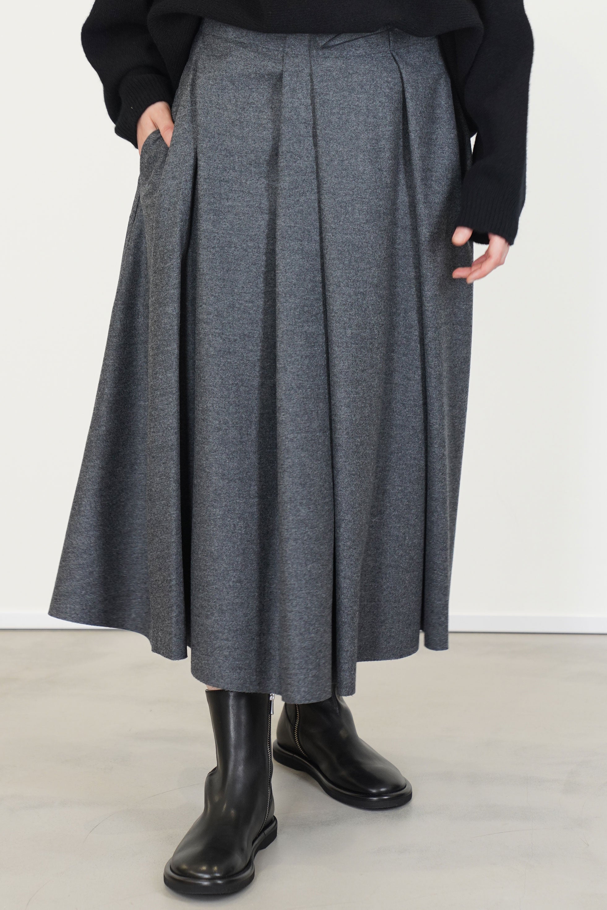 sofie d'hoore womenswear | belgian designer fashion | carrousel