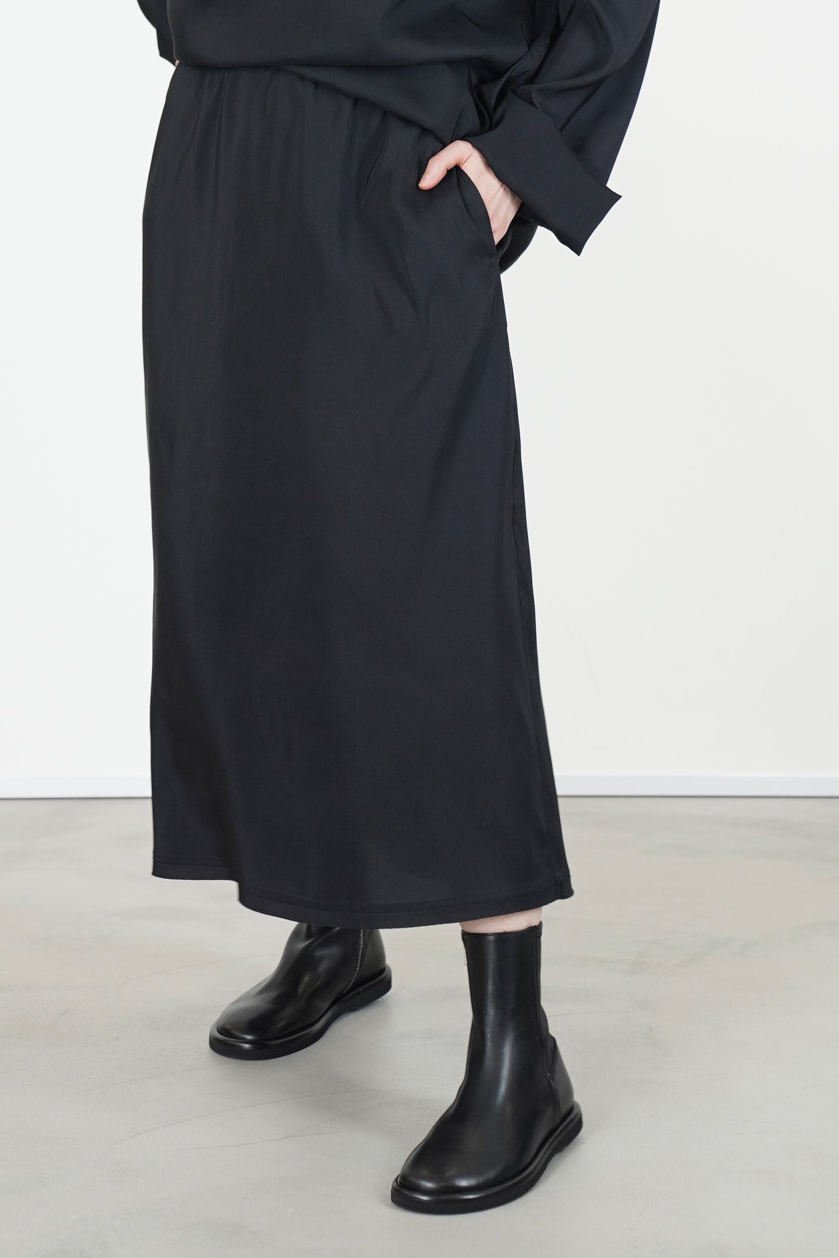 synne skirt silk cosmos