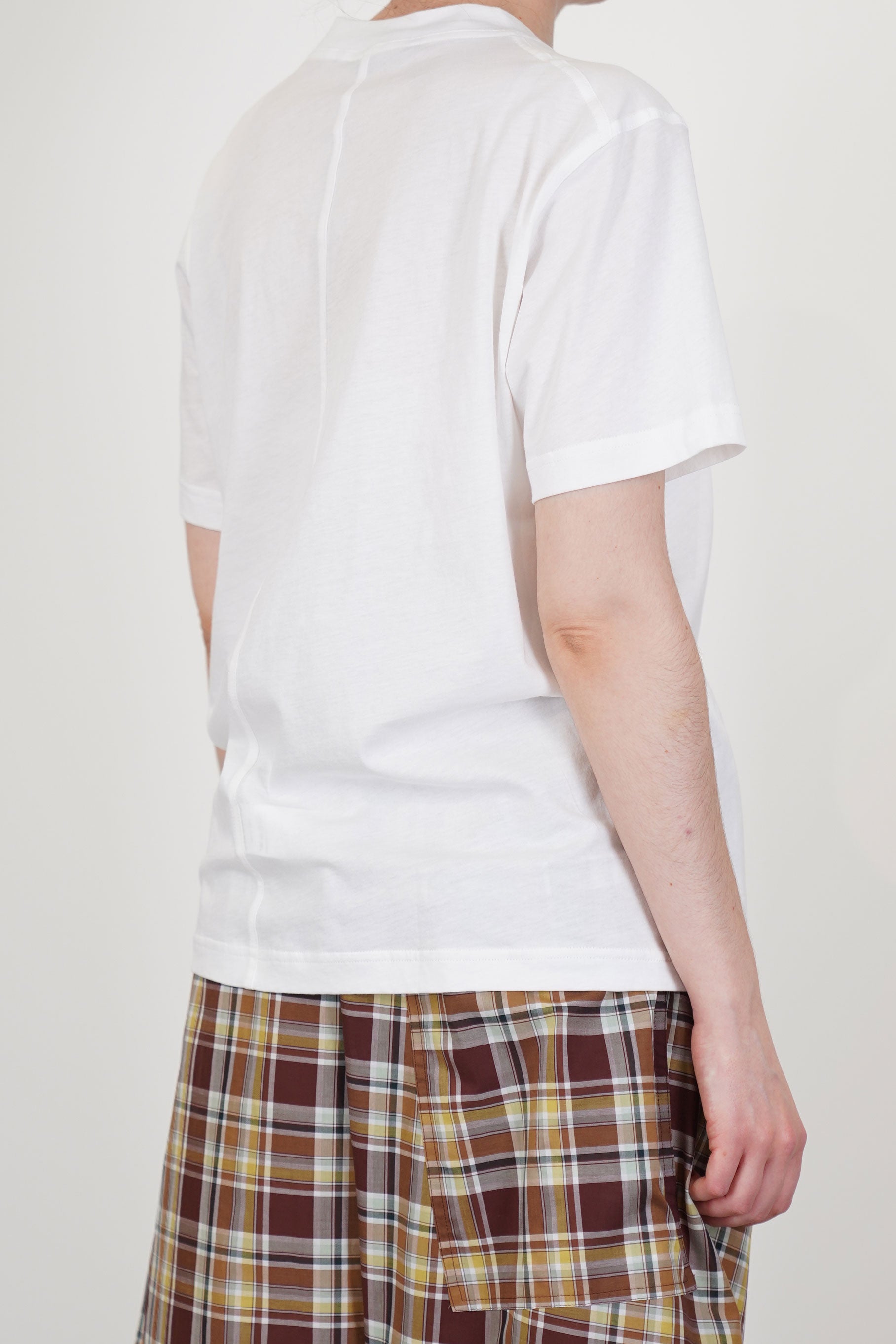 t-shirt tag off-white