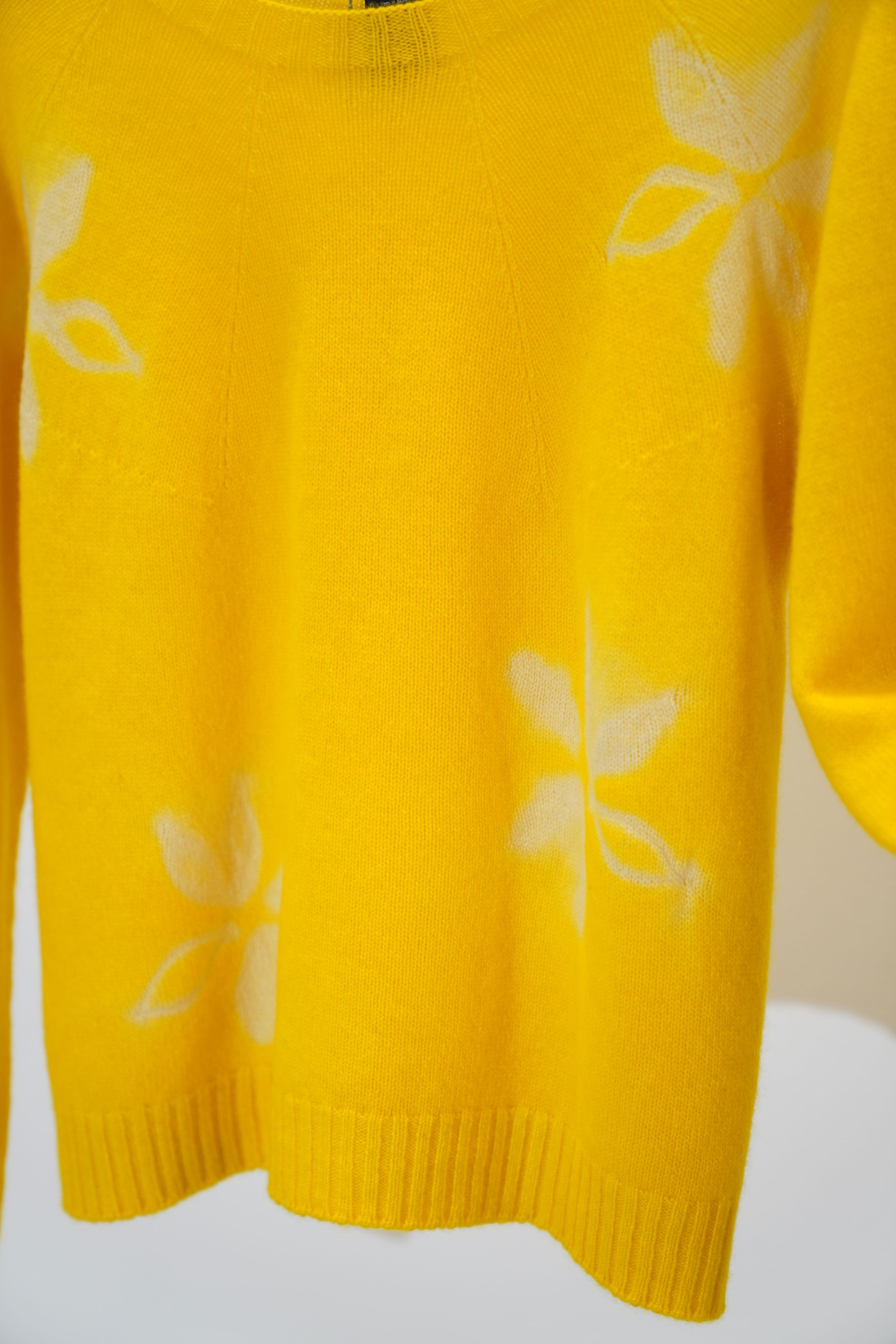 cashmere short pullover sun yellow buttercup
