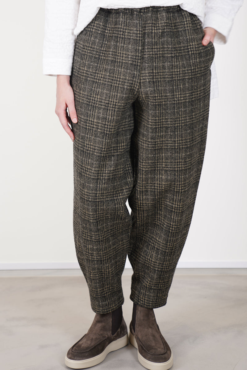 acrobat trousers wool cardamom