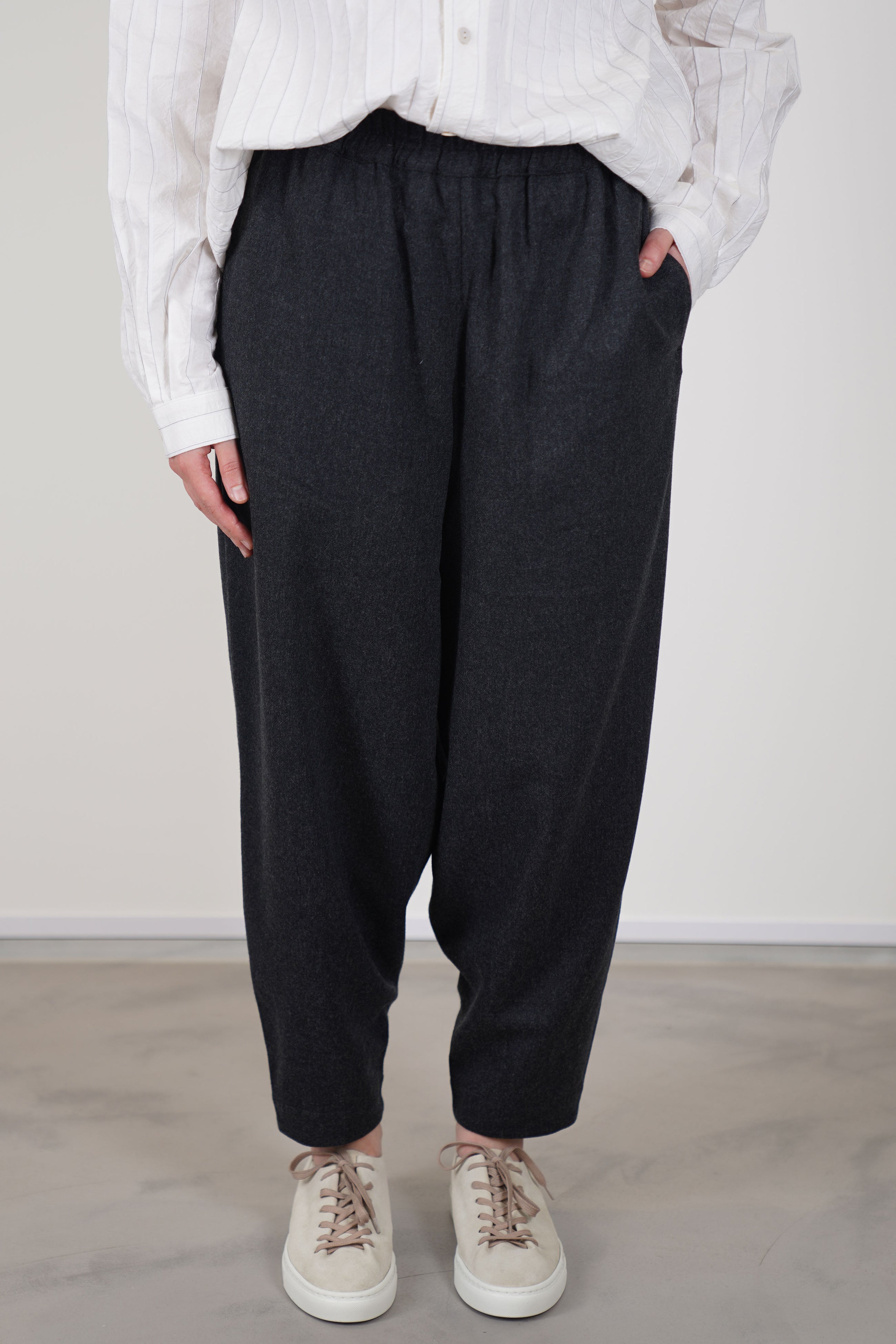 acrobat trousers wool charcoal
