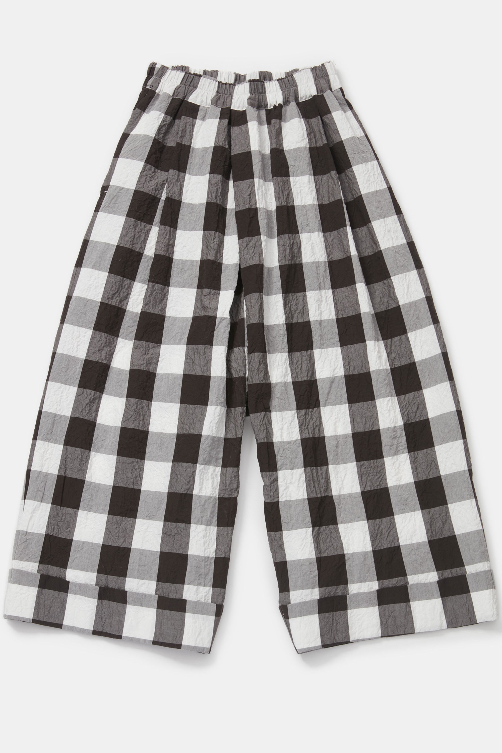 baker trousers tablecloth gingham coffee