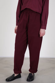 toogood gymast trousers port feature an elasticated waistband and a tapered leg design with discreet slits at the cuffs.