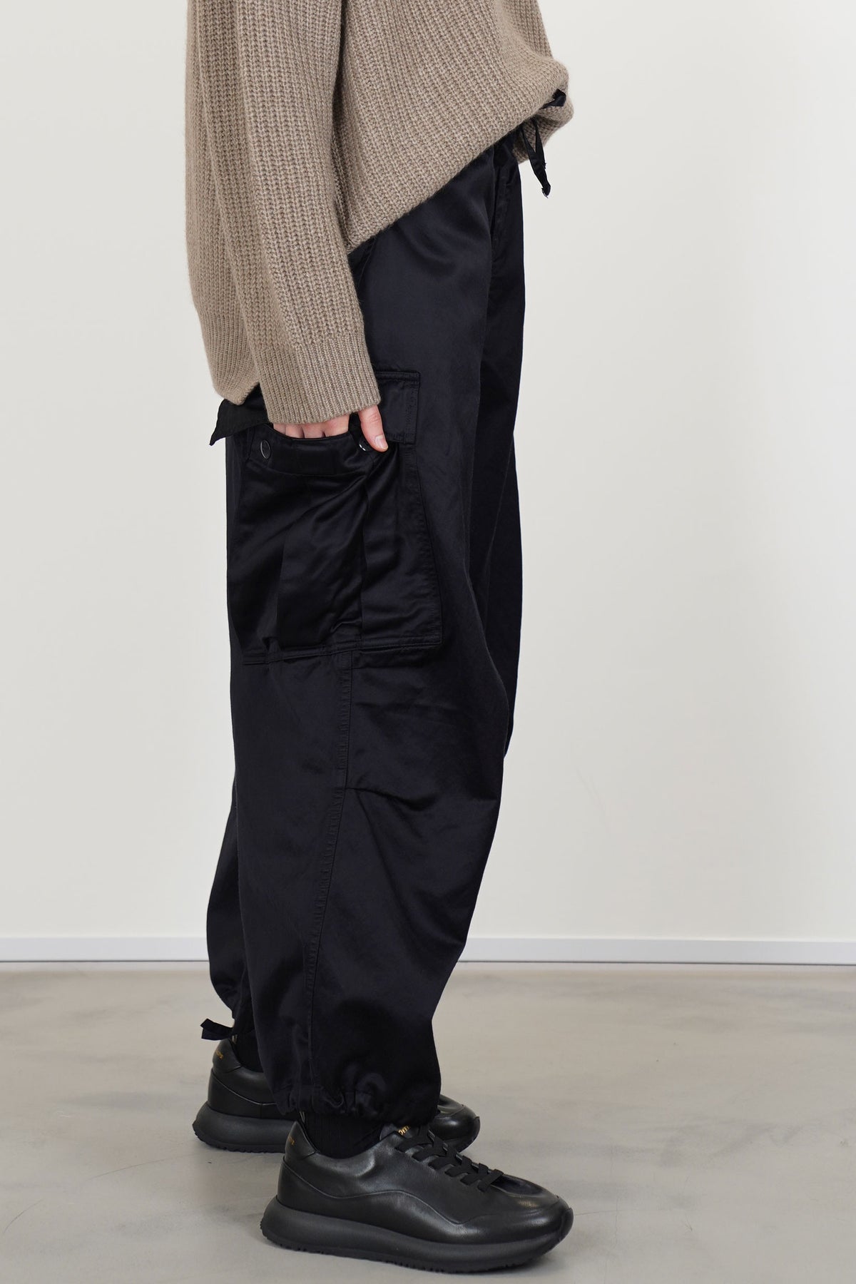 6 pocket baggy pants grayish navy