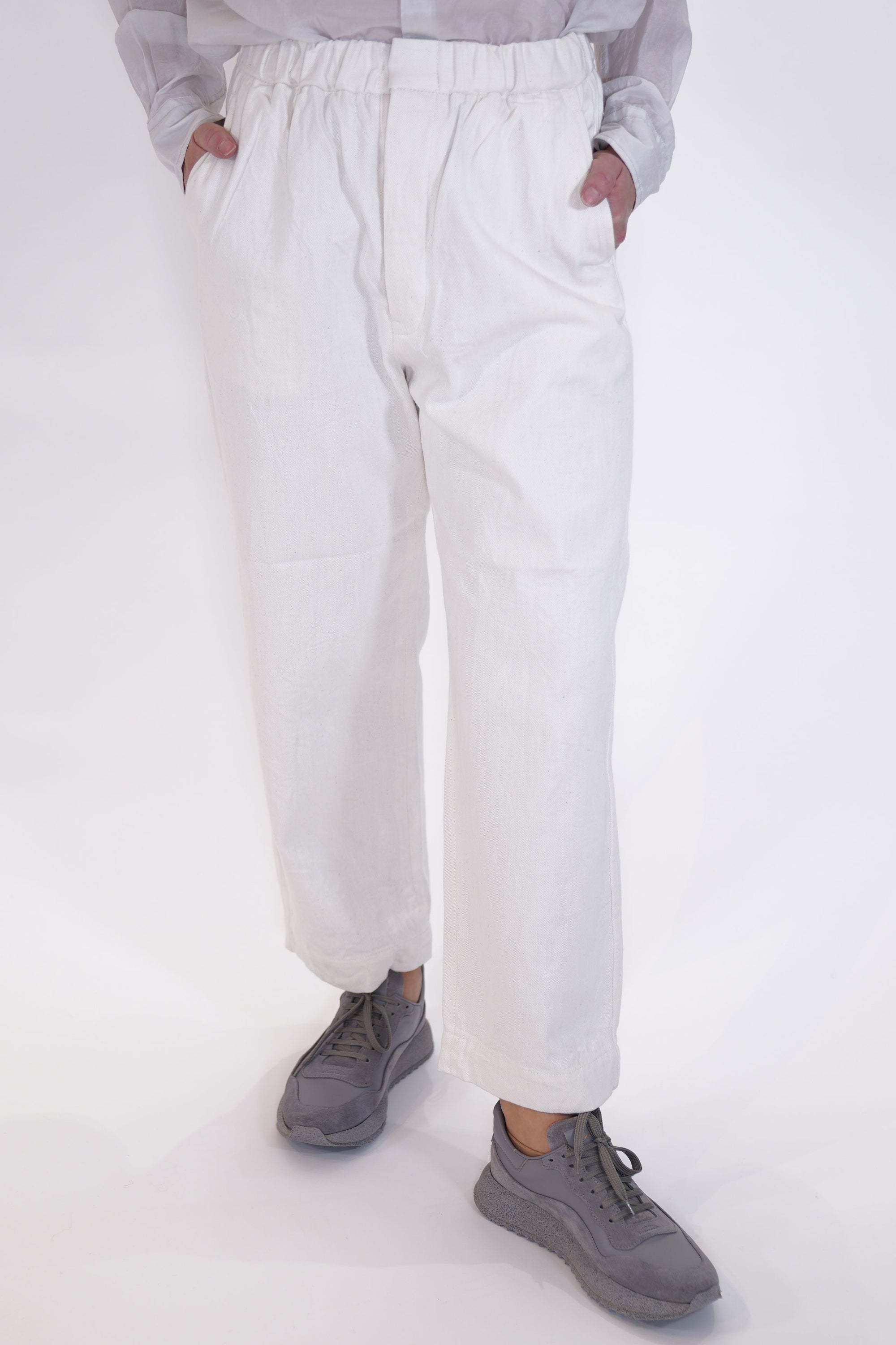 am41ip05 easy field trousers denim cloth white