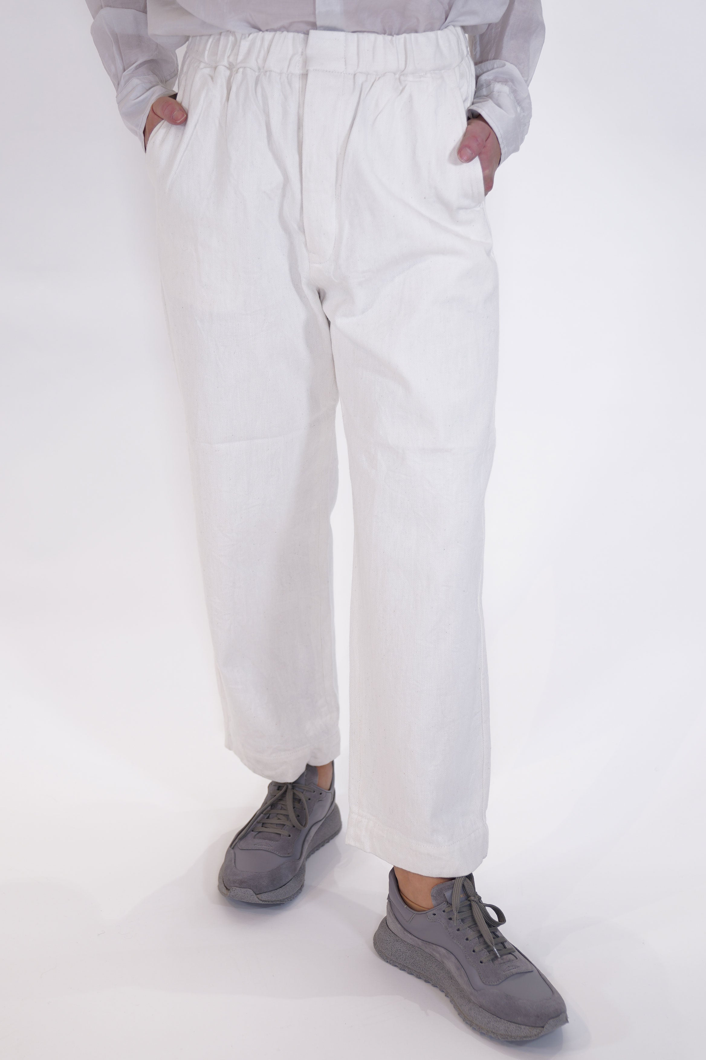 am41ip05 easy field trousers denim cloth white