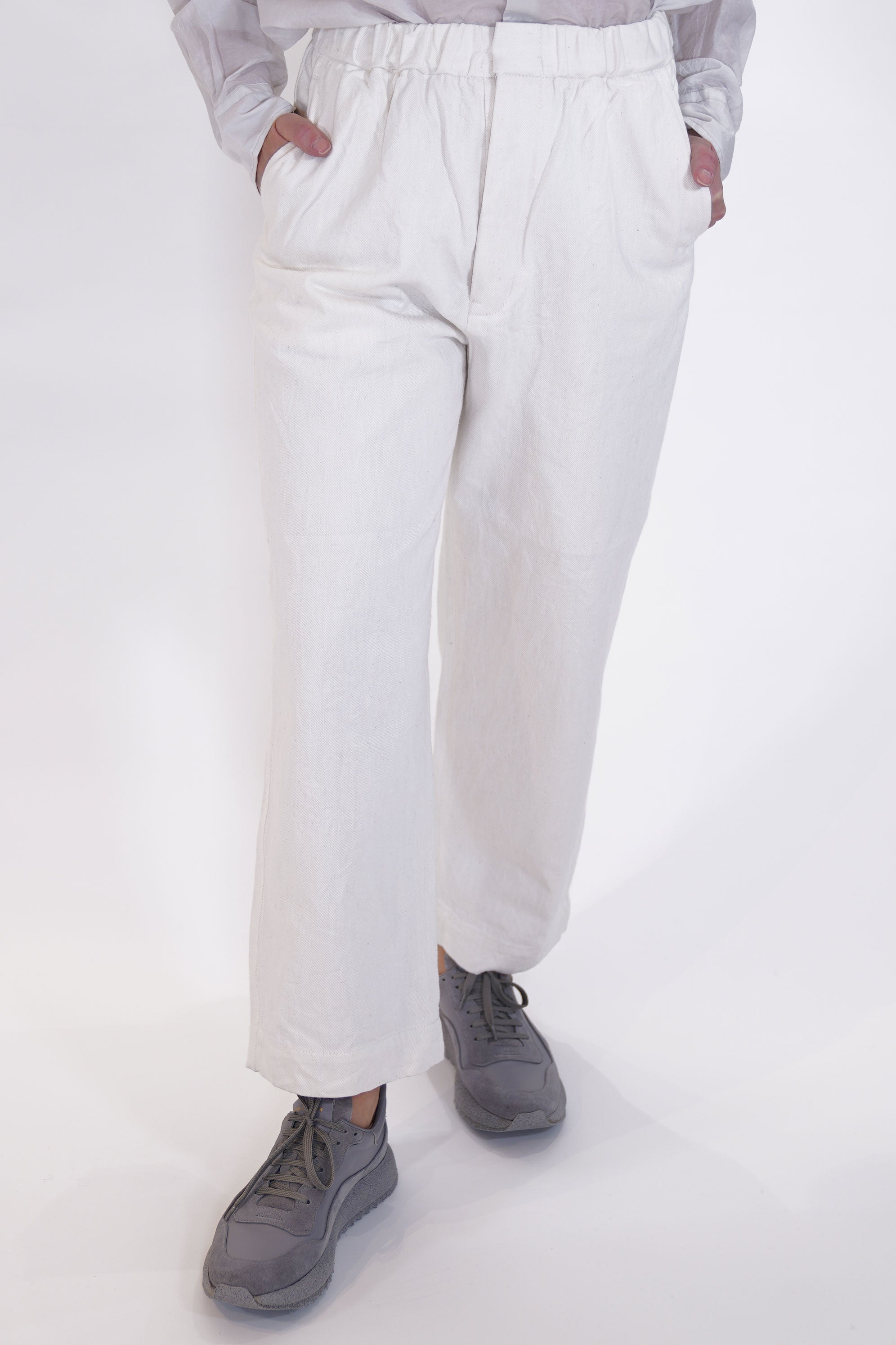 am41ip05 easy field trousers denim cloth white