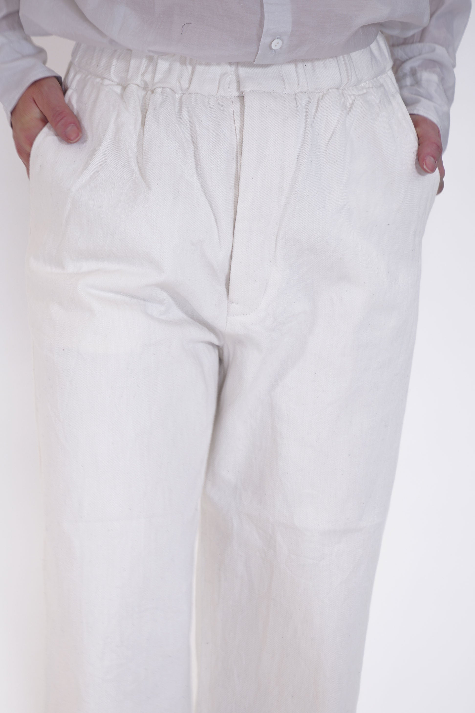 am41ip05 easy field trousers denim cloth white