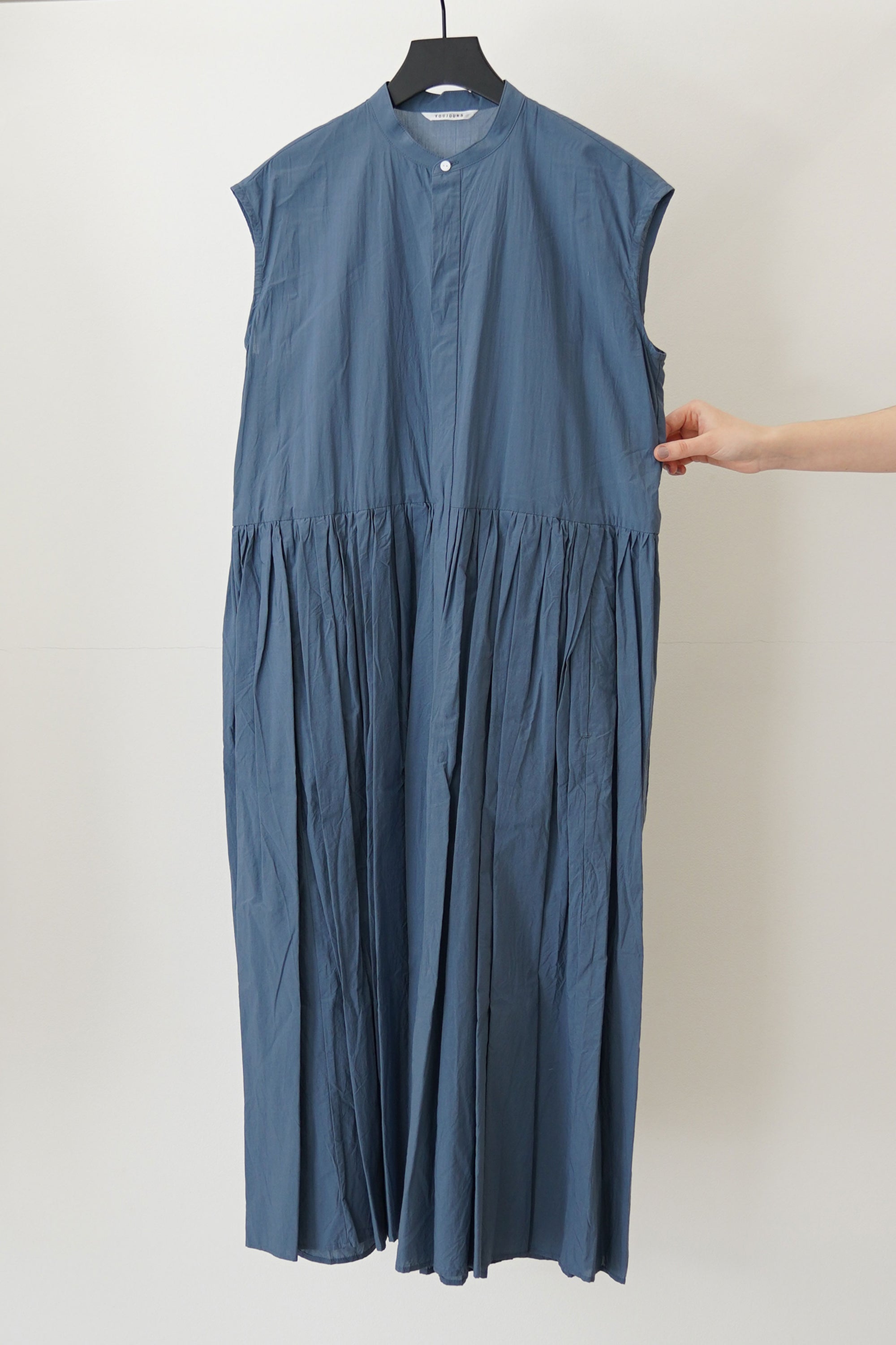 mm42yd04 sleeveless shirt dress cement blue