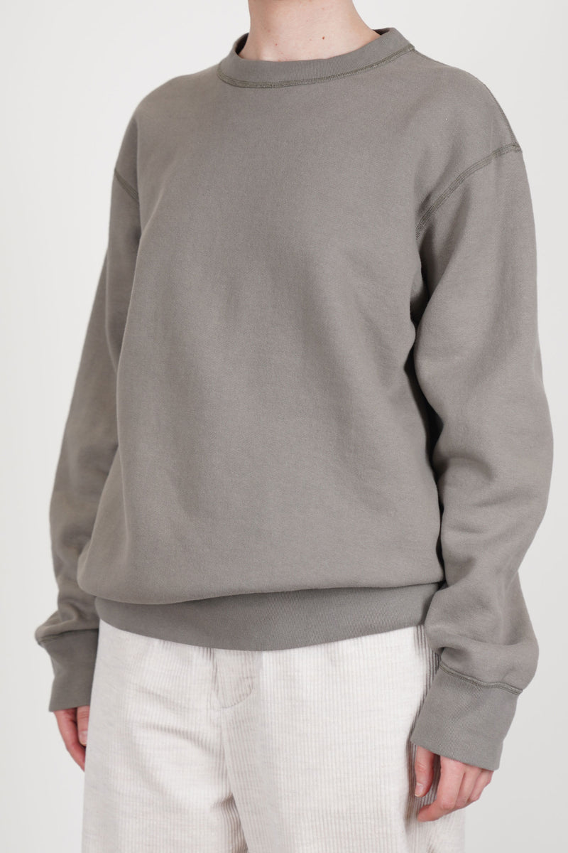 crew neck pullover grayish sage fm43xc10