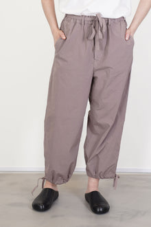string belt trousers taupe