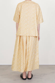 aramber top butter flora