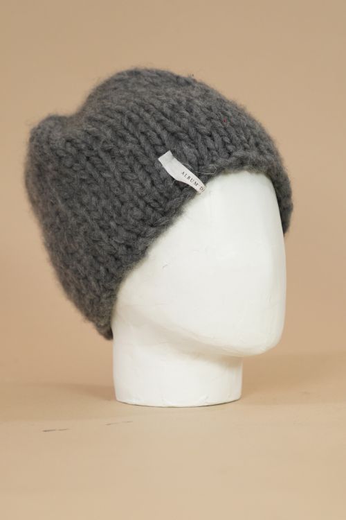 Hand Knitted Cashmere Hat Gray by Album di Famiglia-TU