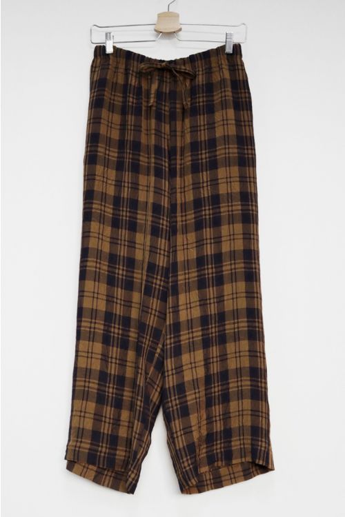 Relaxed Crinkled Pants Brown Navy Check by Toujours-S