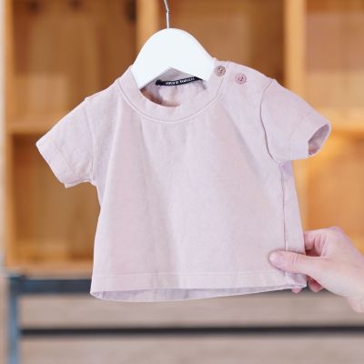 Unisex Baby T-Shirt HC Petal Pink by Album di Famiglia-3M