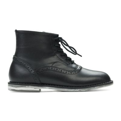 Leather Boots Black by Gris