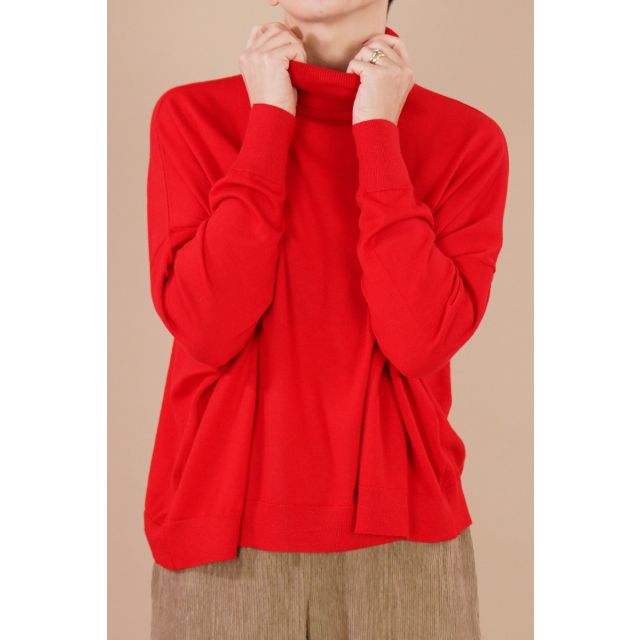 Fine Cashmere Cropped Turtleneck Pullover Radical Red by Manuelle Guibal